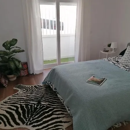Puerto Azul エステポナ